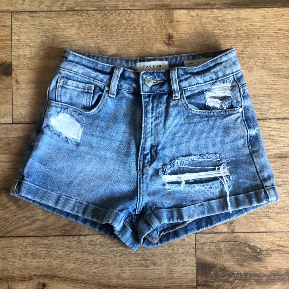 Pacsun Size 24 Mom Short